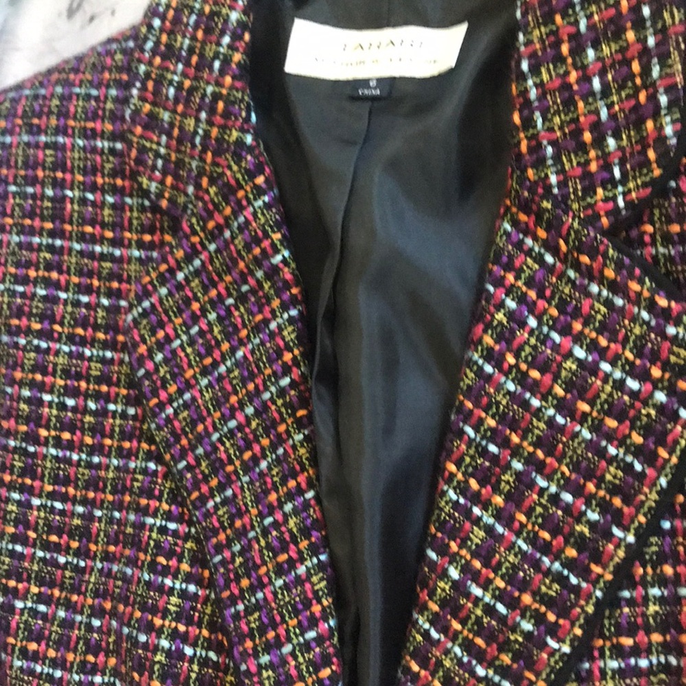 Tahari Arthur Levine size 6 blazer - Picture 2 of 8